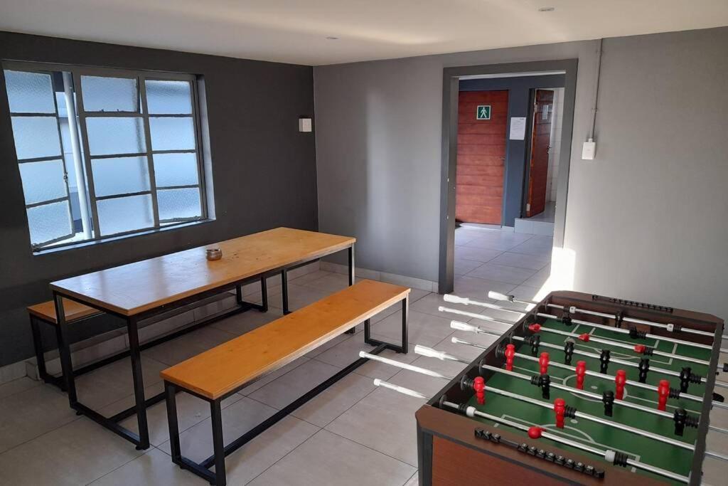Luxury Studio 5Min Walk To Gandhi Square + Wifi Johannesburg Ngoại thất bức ảnh